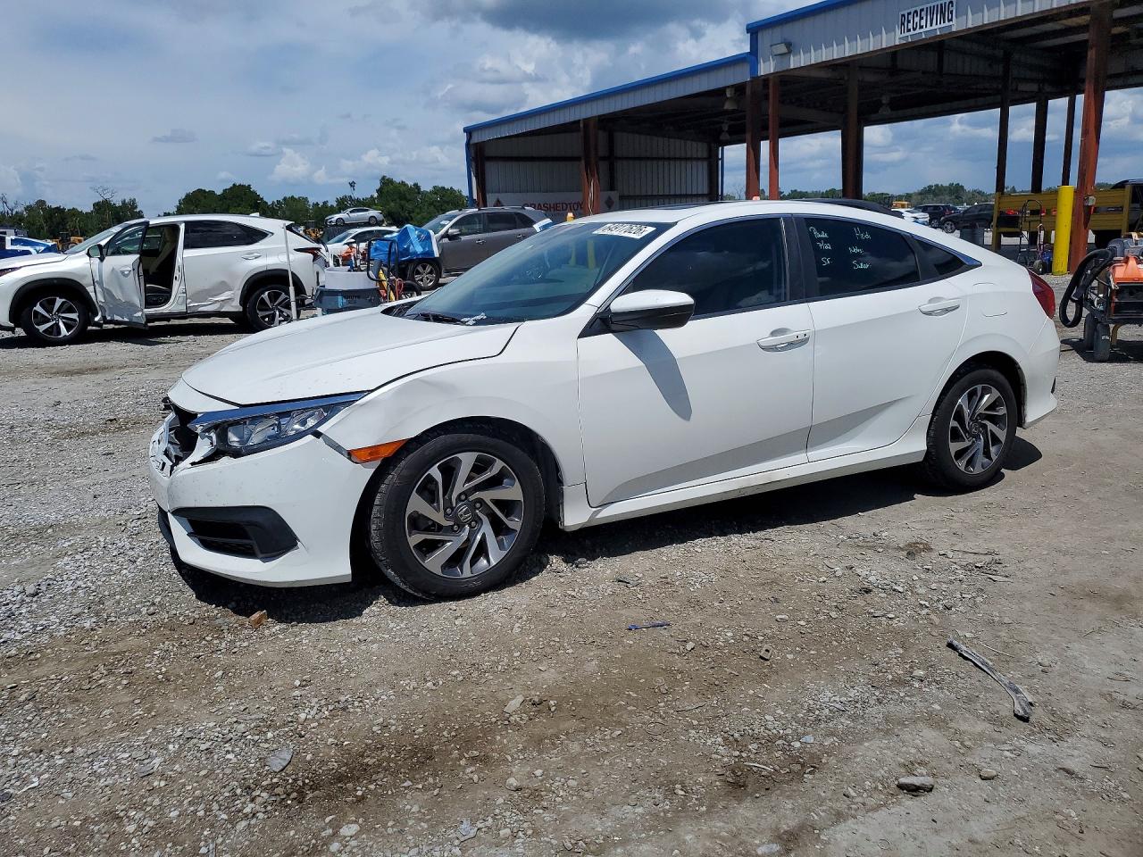 2018 HONDA CIVIC EX | 2HGFC2F71JH576132 | UPCARS