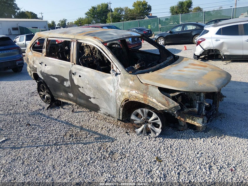 2019 TOYOTA HIGHLANDER LE | 5TDZARFH0KS056137 | UPCARS
