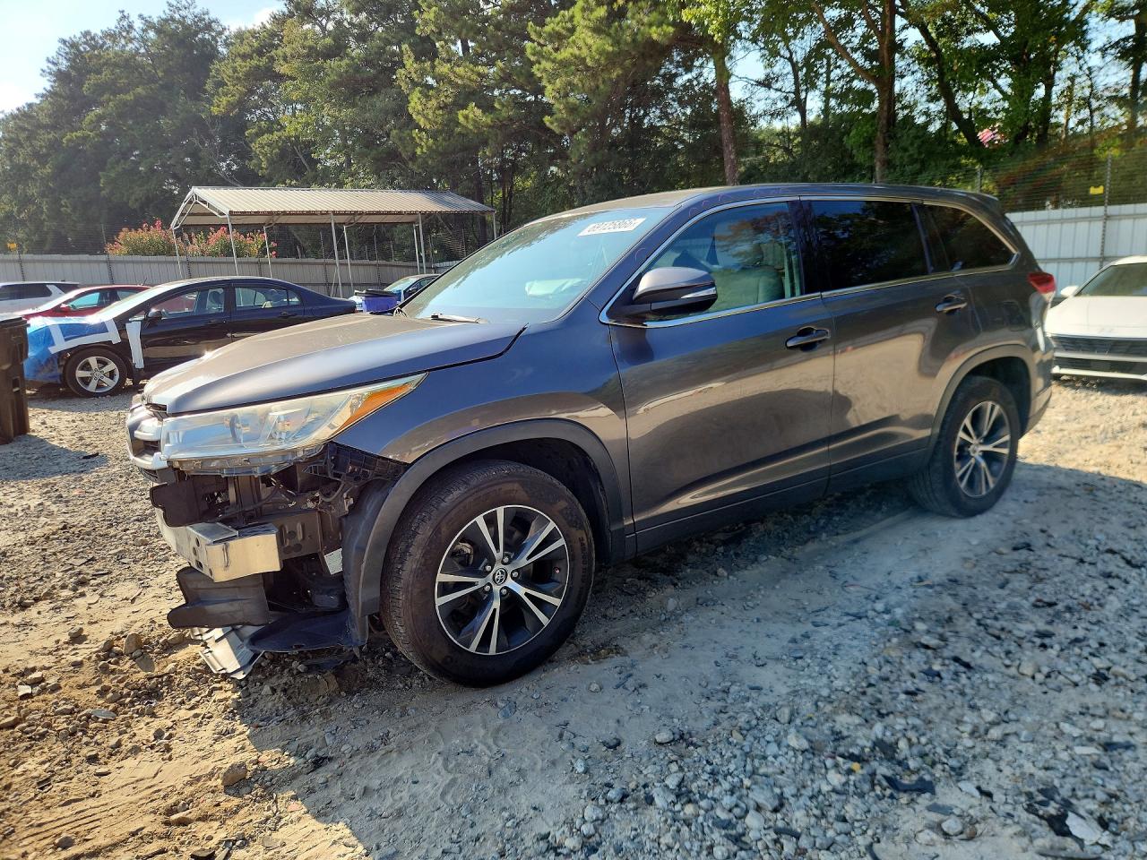 2017 TOYOTA HIGHLANDER LE | 5TDZARFH2HS030227 | UPCARS