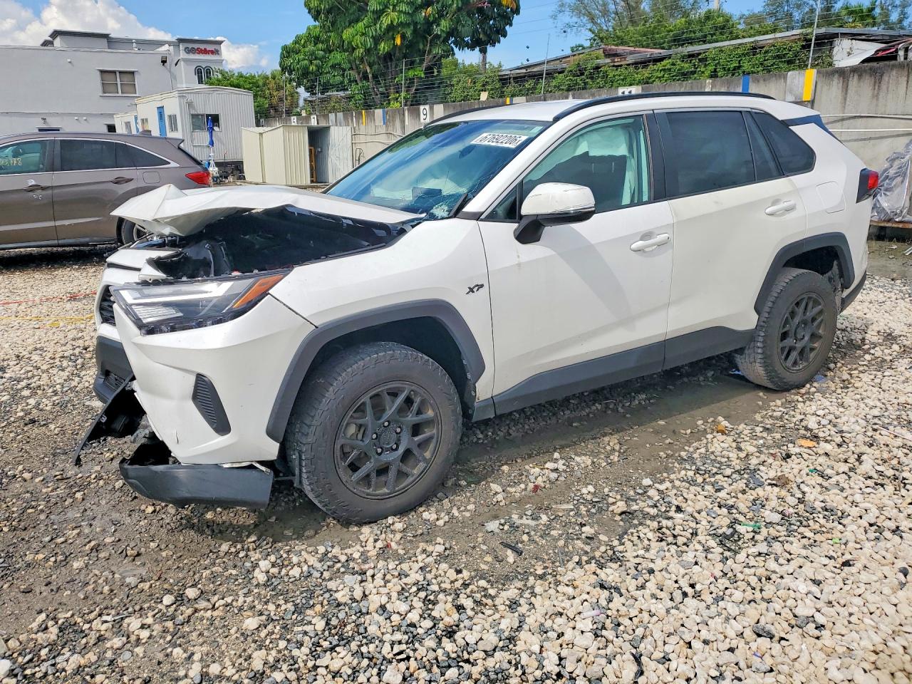 2022 TOYOTA RAV4 XLE | 2T3W1RFVXNC199156 | UPCARS