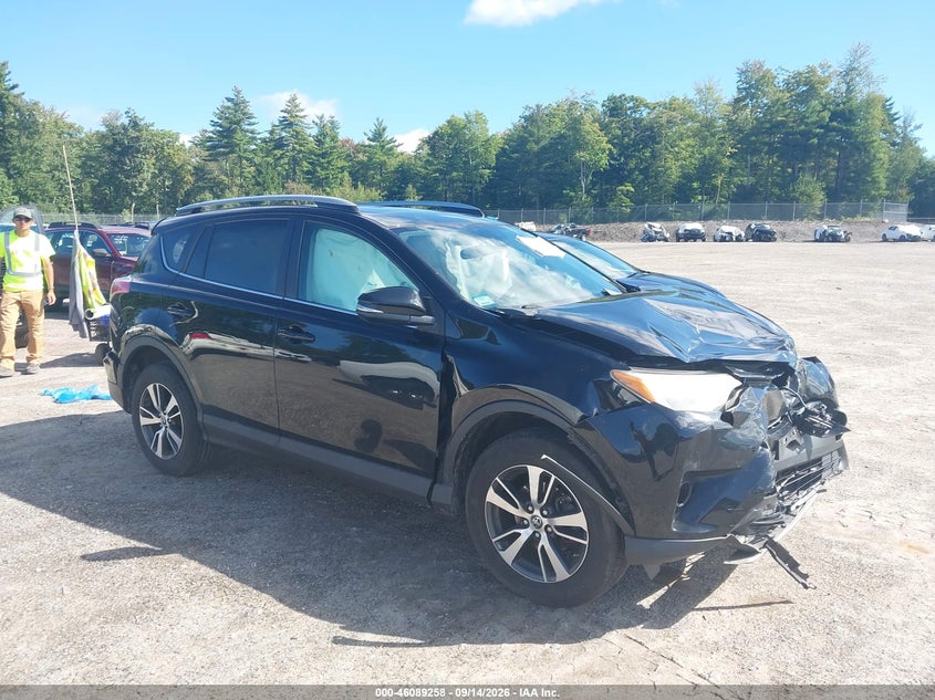 2017 TOYOTA RAV4 XLE | 2T3RFREV0HW681007 | UPCARS