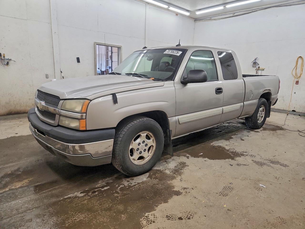 2004 CHEVROLET SILVERADO C1500 | 2GCEC19T341120787 | UPCARS