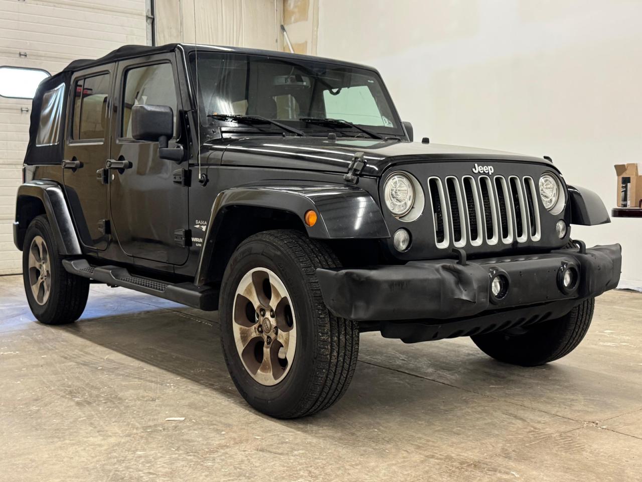 2017 JEEP WRANGLER SAHARA | 1C4BJWEG5HL559083 | UPCARS