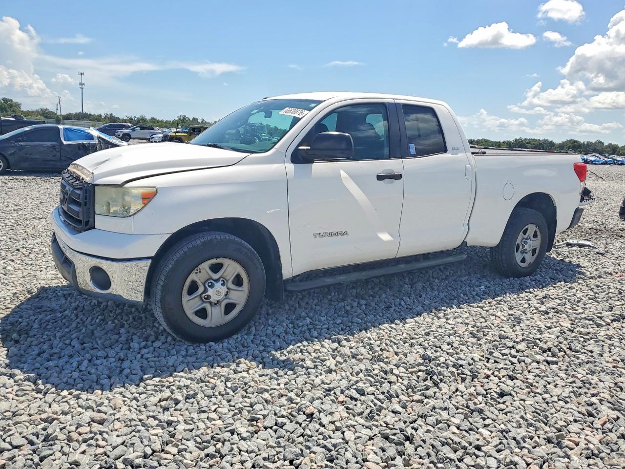 2011 TOYOTA TUNDRA DOUBLE CAB SR5 | 5TFRM5F11BX032538 | UPCARS