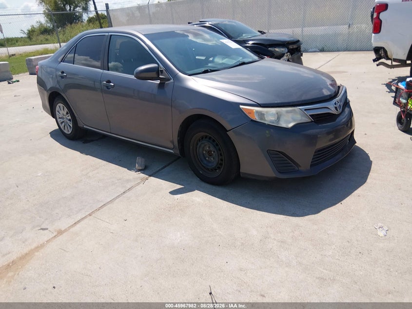 2014 TOYOTA CAMRY LE | 4T1BF1FK7EU422946 | UPCARS