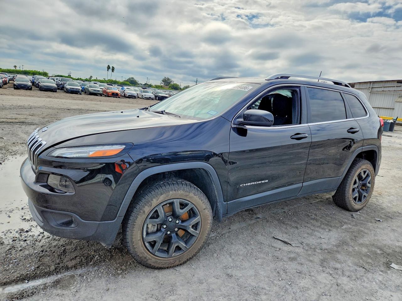 2017 JEEP CHEROKEE LATITUDE | 1C4PJMCS1HW658645 | UPCARS