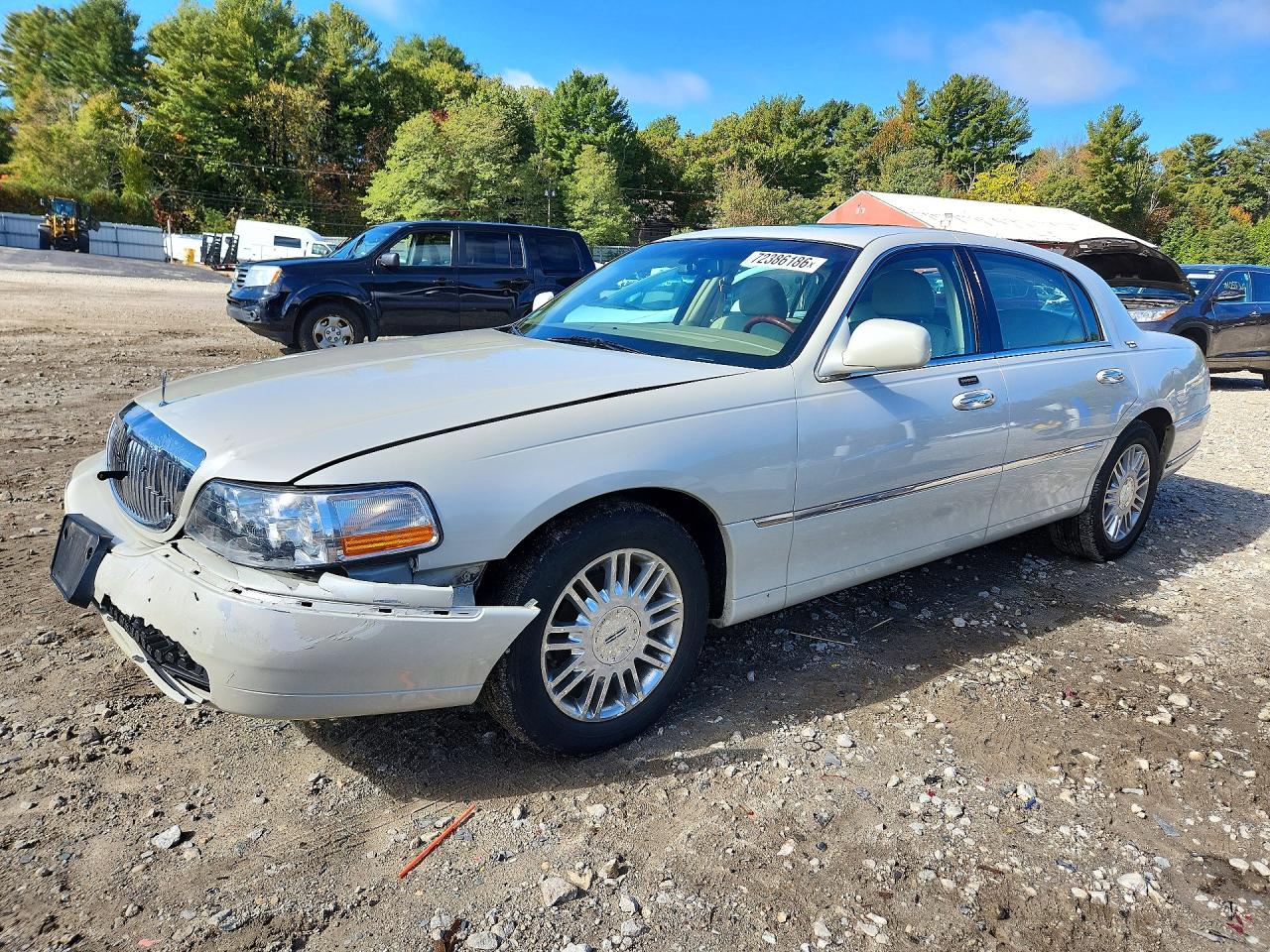 2007 LINCOLN TOWNCAR SIGNATURE LIMITED | 1LNHM82W47Y611101 | UPCARS