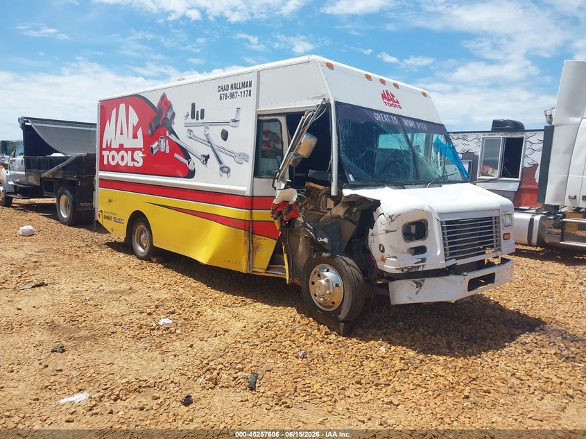 2010 FREIGHTLINER CHASSIS M LINE WALK-IN VAN | 4UZAAPDU5ACAR6410 | UPCARS