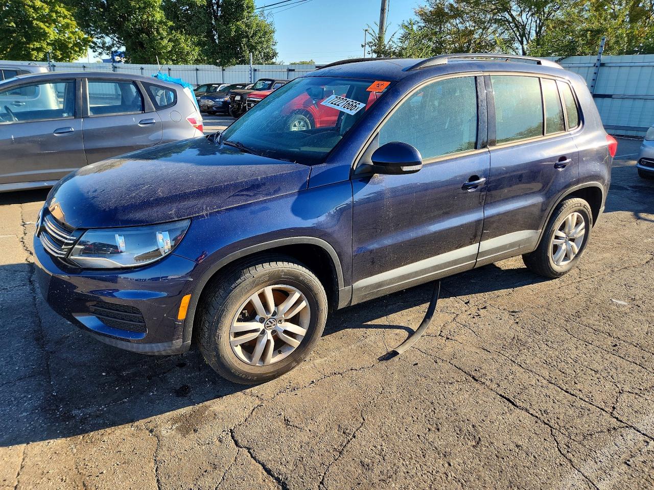 2015 VOLKSWAGEN TIGUAN S | WVGAV7AX1FW611828 | UPCARS
