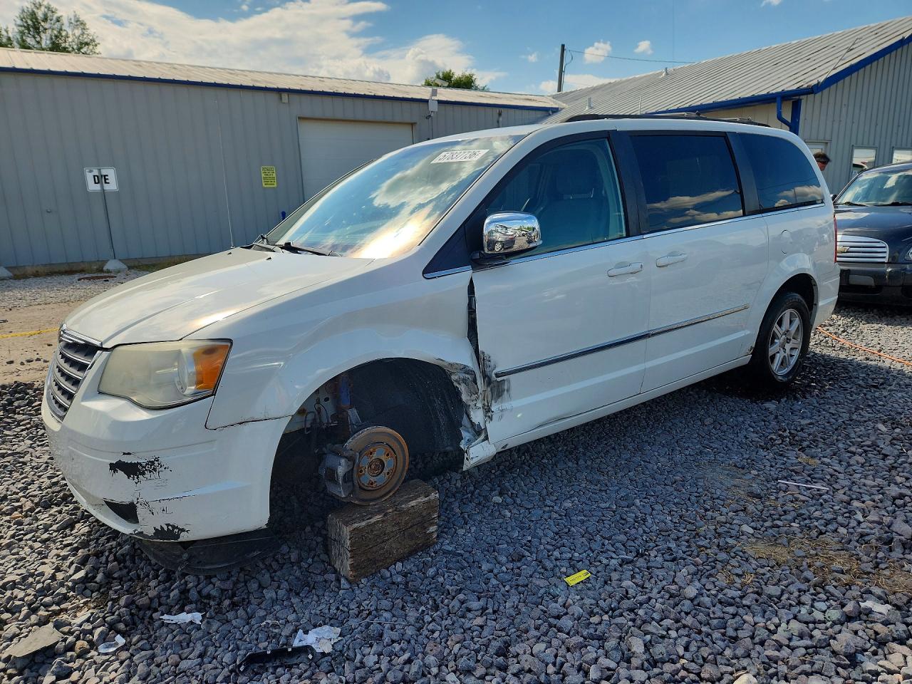 2010 CHRYSLER MINIVAN TOURING | 2A4RR5D13AR398271 | UPCARS