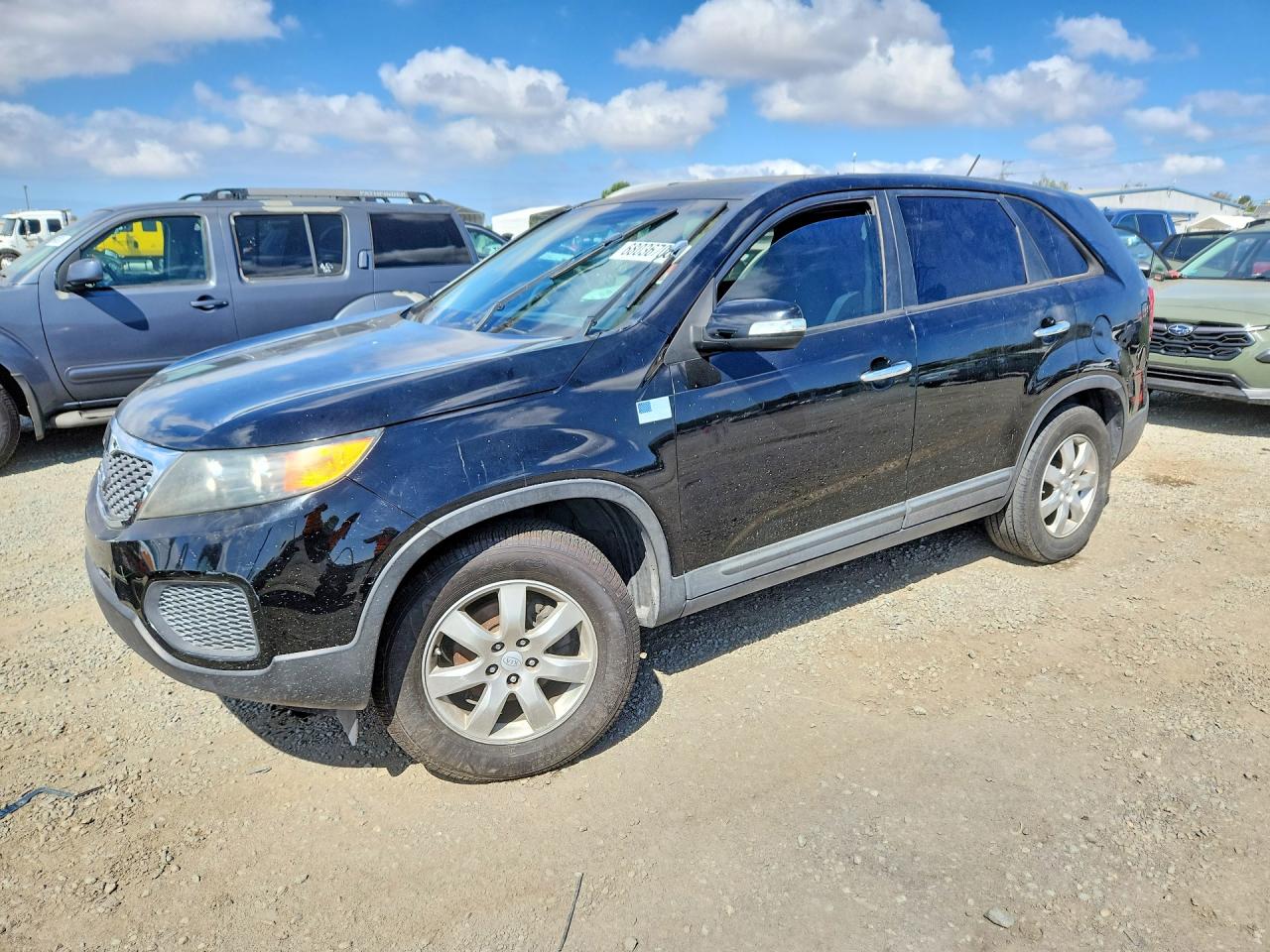 2011 KIA SORENTO LX | 5XYKT4A26BG166768 | UPCARS
