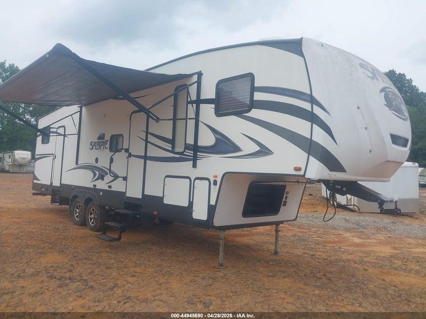 2018 FOREST RIVER SABRE | 4X4FSRG21J3012507 | UPCARS