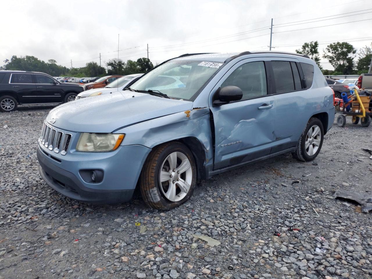 2013 JEEP COMPASS LATITUDE | 1C4NJCEB0DD102377 | UPCARS