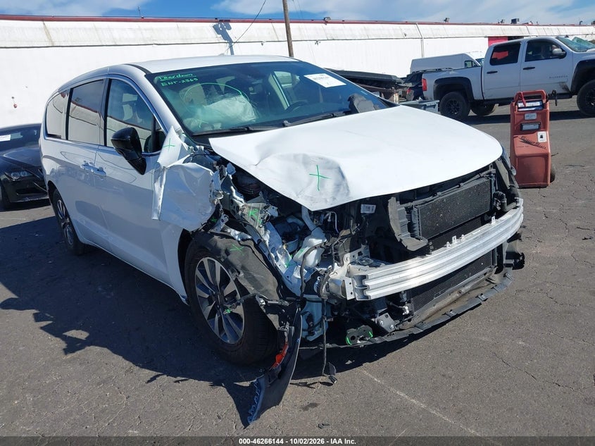 2024 CHRYSLER PACIFICA HYBRID SELECT | 2C4RC1S73RR177899 | UPCARS