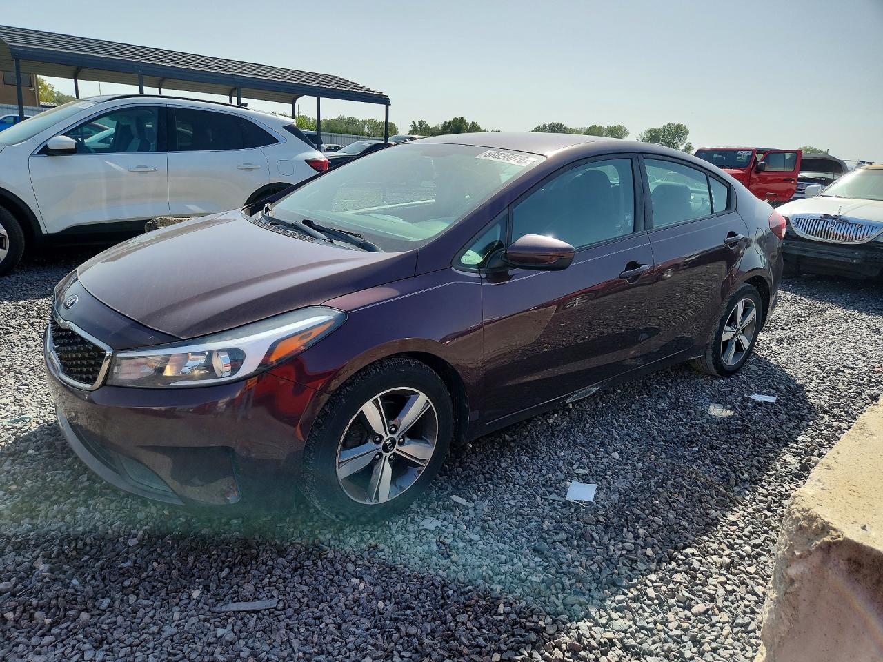 2018 KIA FORTE LX | 3KPFL4A77JE172488 | UPCARS