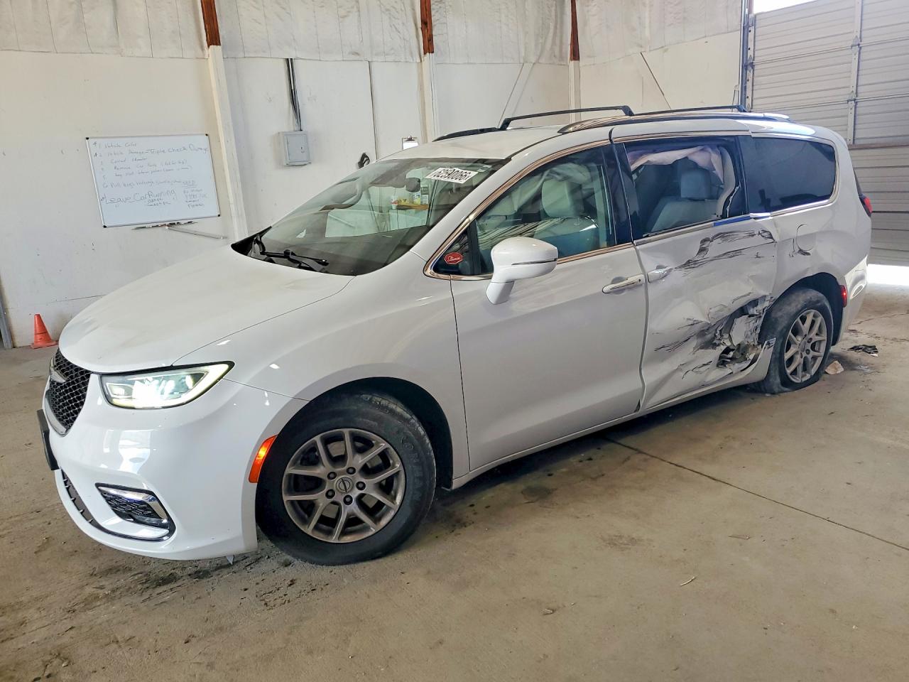 2021 CHRYSLER PACIFICA TOURING L | 2C4RC1BG7MR528497 | UPCARS