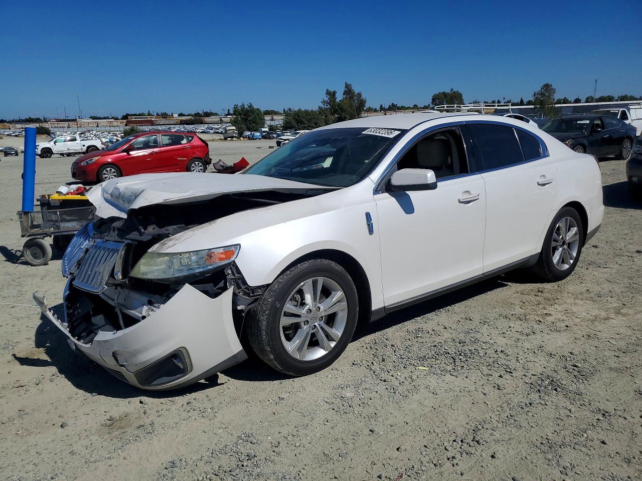 2010 LINCOLN MKS | 1LNHL9DRXAG601251 | UPCARS