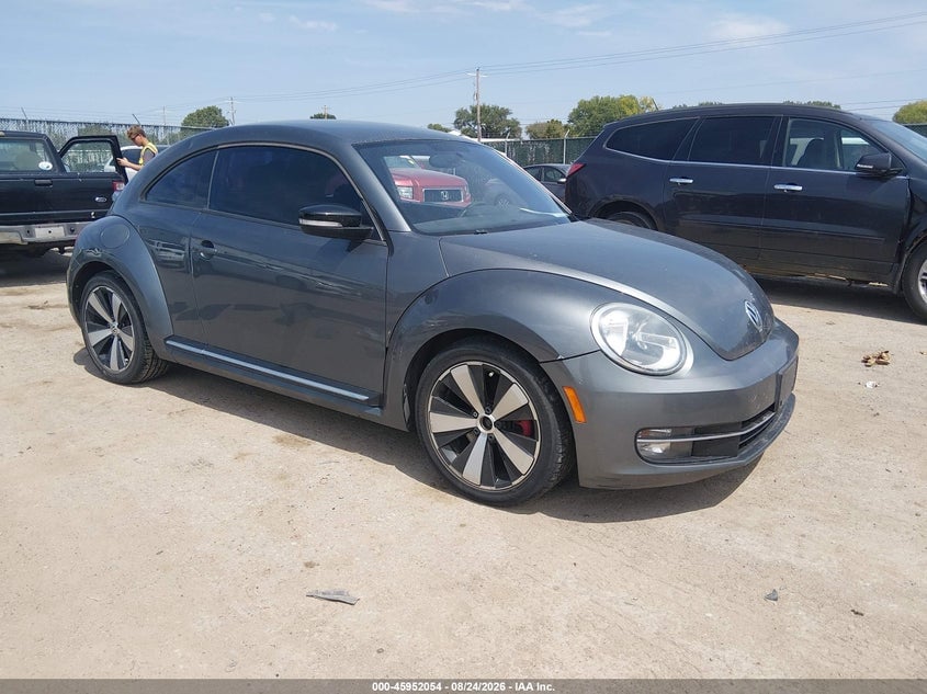 2012 VOLKSWAGEN BEETLE 2.0T TURBO | 3VWVA7AT1CM641628 | UPCARS