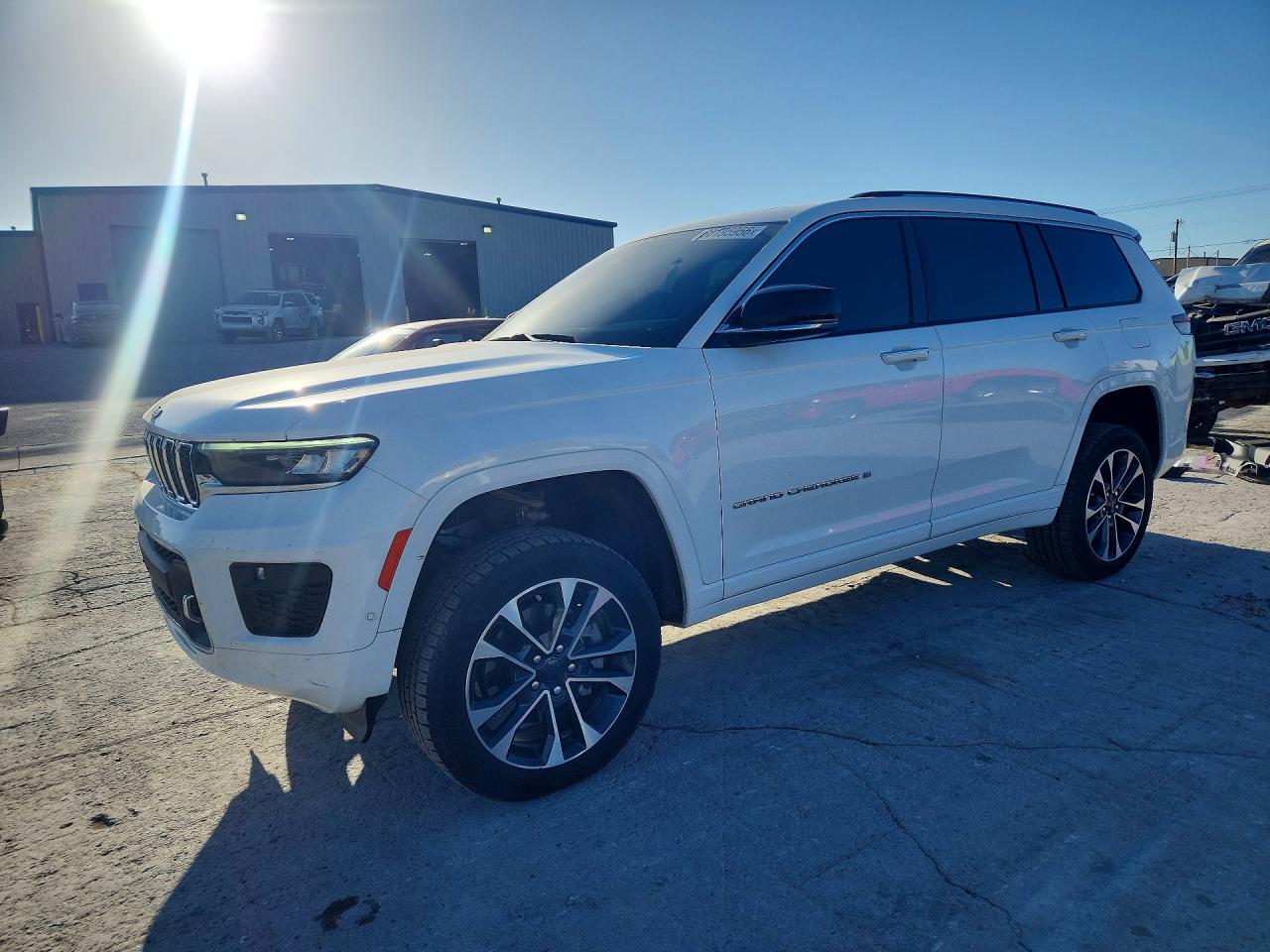 2023 JEEP CHEROKEE L OVERLAND | 1C4RJKDT0P8843227 | UPCARS