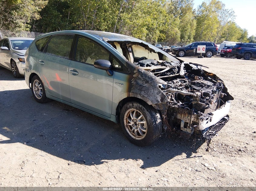 2014 TOYOTA PRIUS V THREE | JTDZN3EUXEJ012972 | UPCARS