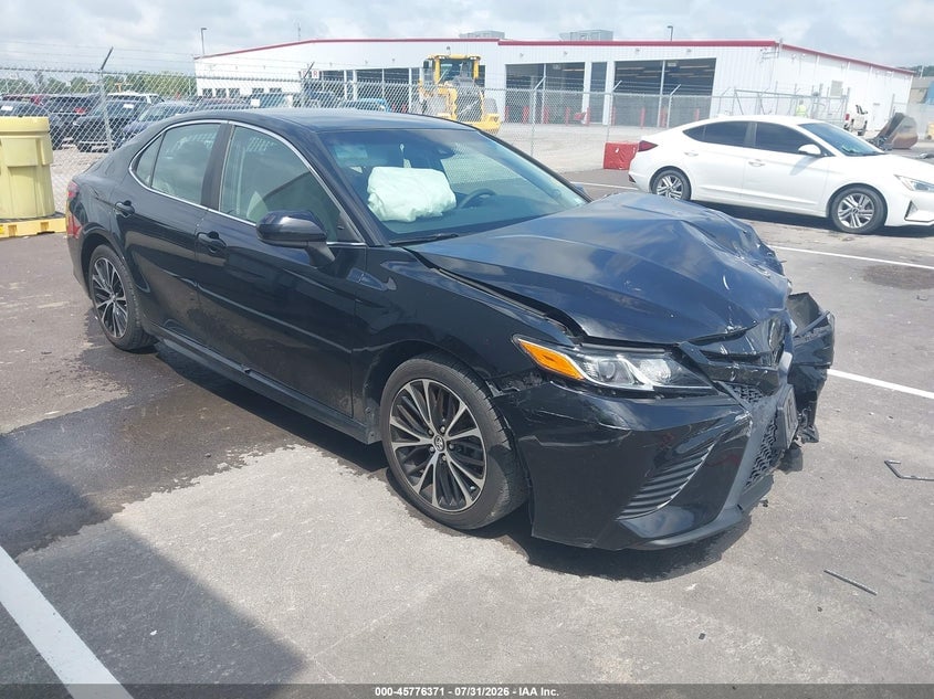 2018 TOYOTA CAMRY SE | 4T1B11HK0JU048167 | UPCARS