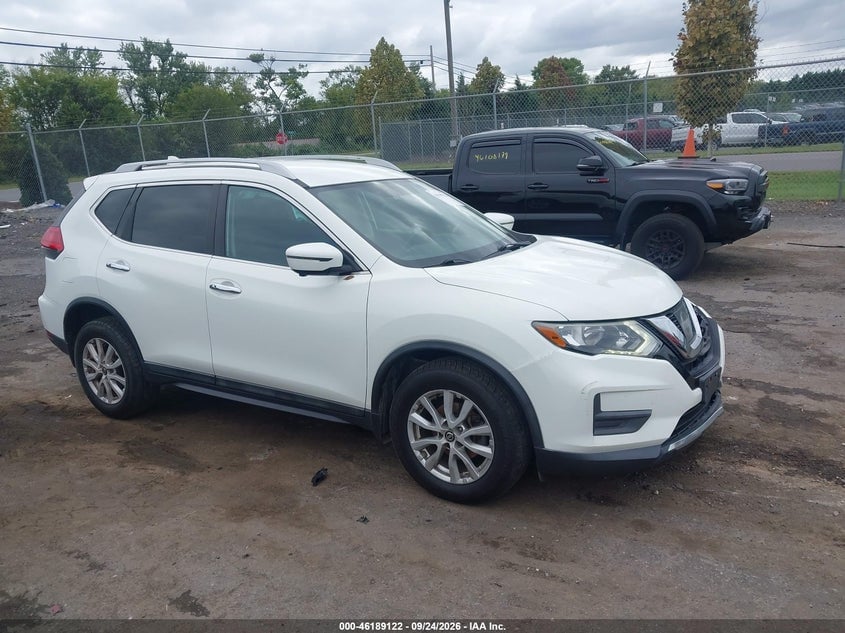 2017 NISSAN ROGUE SV | 5N1AT2MV3HC869176 | UPCARS