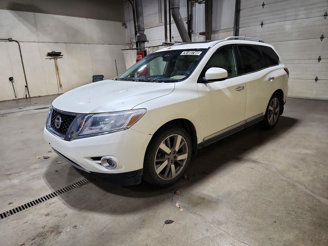 2016 NISSAN PATHFINDER PLATINUM | 5N1AR2MN7GC645373 | UPCARS