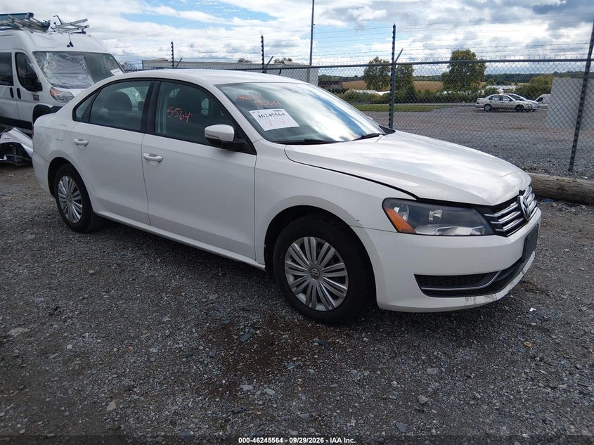 2015 VOLKSWAGEN PASSAT 1.8T S | 1VWAT7A3XFC012965 | UPCARS