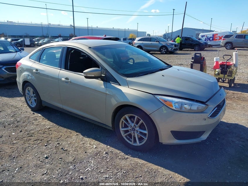 2015 FORD FOCU SE | 1FADP3F2XFL367038 | UPCARS