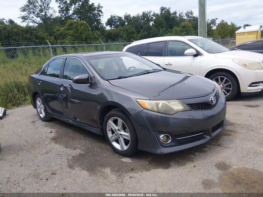 2014 TOYOTA CAMRY SE | 4T1BF1FK2EU405925 | UPCARS