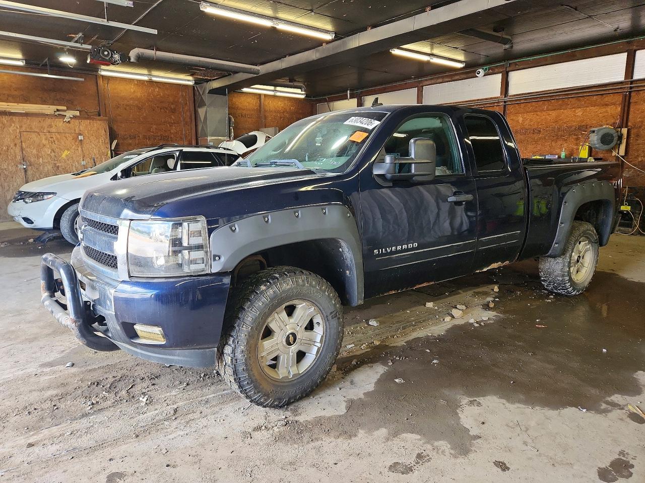 2011 CHEVROLET SILVERADO K1500 LT | 1GCRKSE34BZ303720 | UPCARS