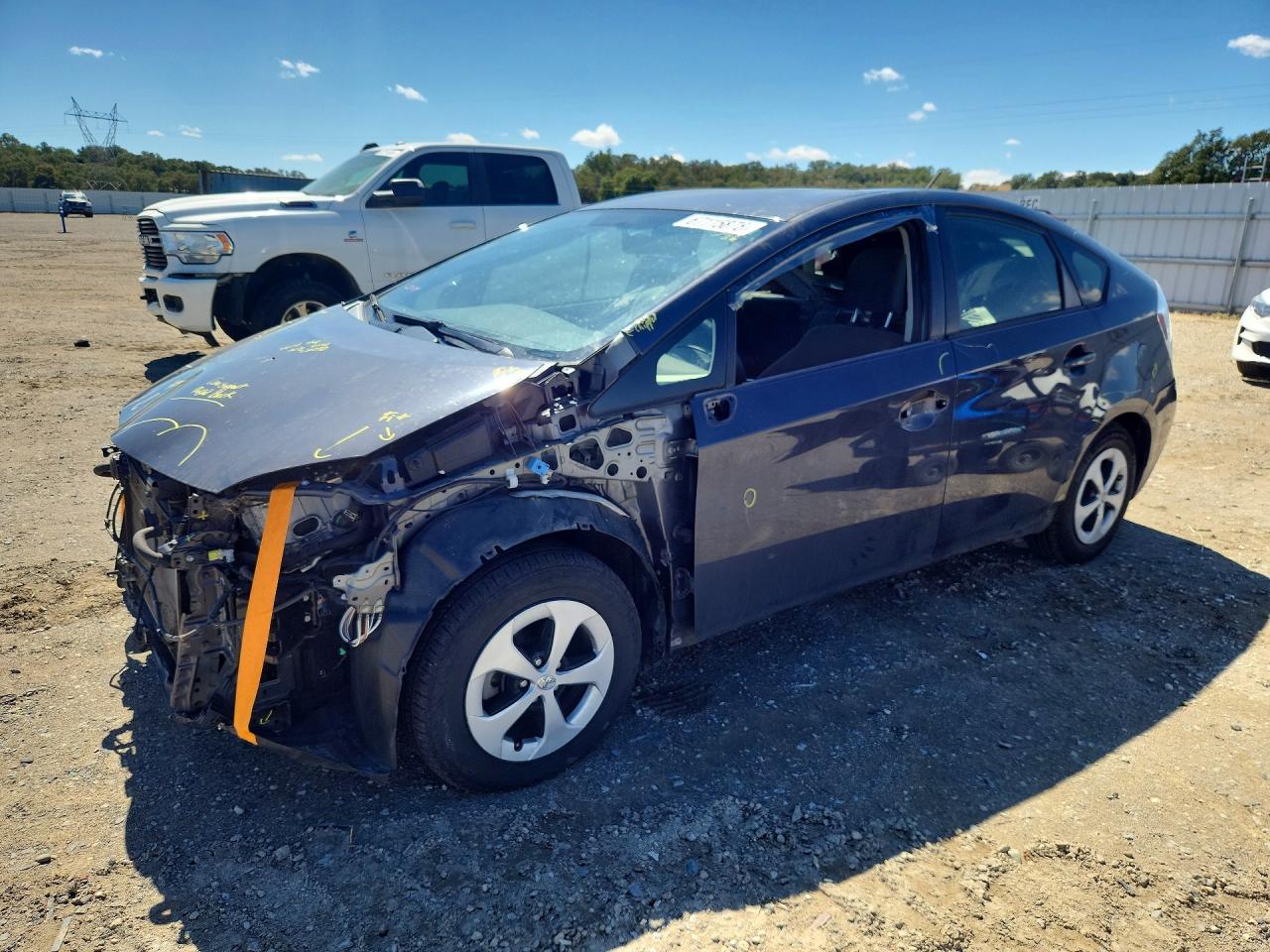 2014 TOYOTA PRIUS TWO | JTDKN3DU0E1764523 | UPCARS