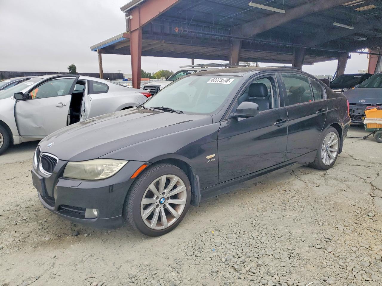 2011 BMW 3 SERIES XI | WBAPK7C53BA817207 | UPCARS