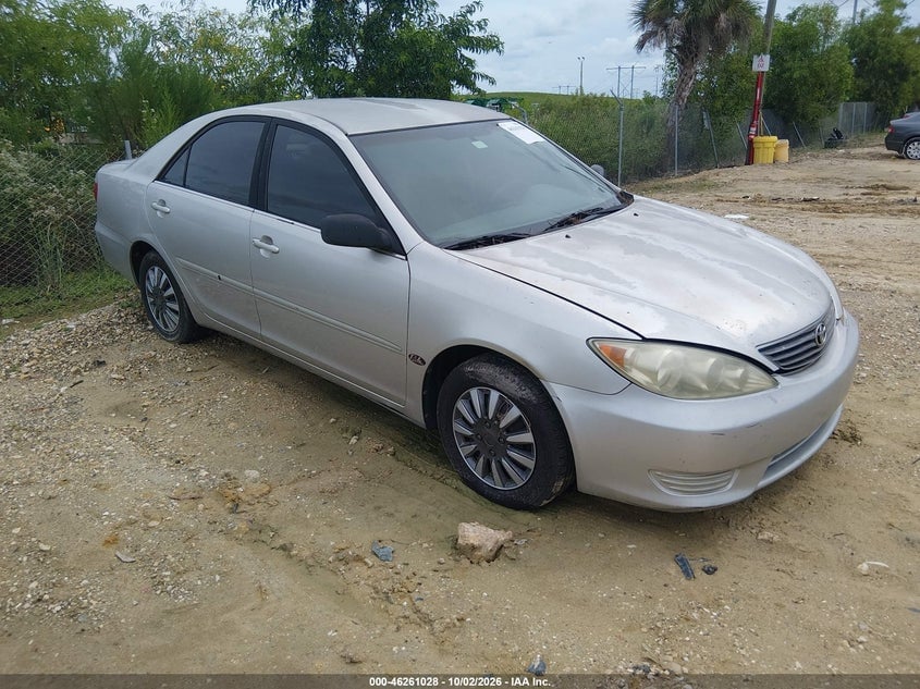 2005 TOYOTA CAMRY STD | 4T1BE32K25U592135 | UPCARS