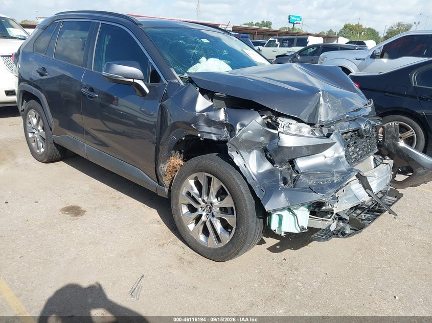 2020 TOYOTA RAV4 XLE PREMIUM | 2T3C1RFV5LW083541 | UPCARS