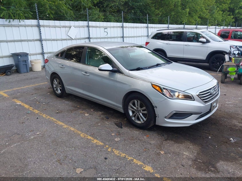 2017 HYUNDAI SONATA | 5NPE24AF2HH508222 | UPCARS
