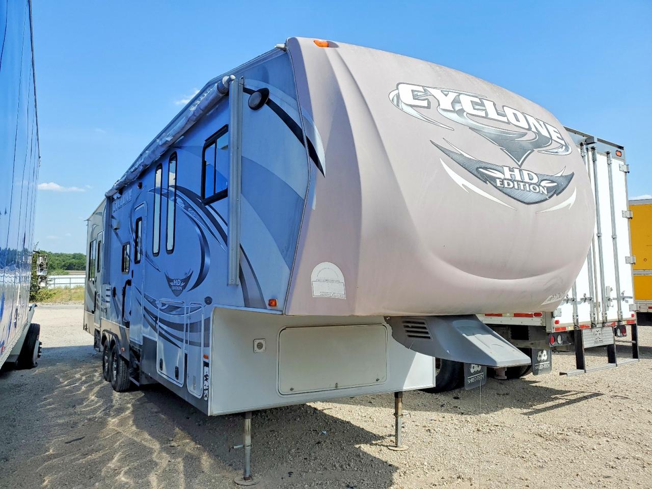 2012 HEARTLAND CYCLONE CAMPER | 5SFCG3629CE238422 | UPCARS