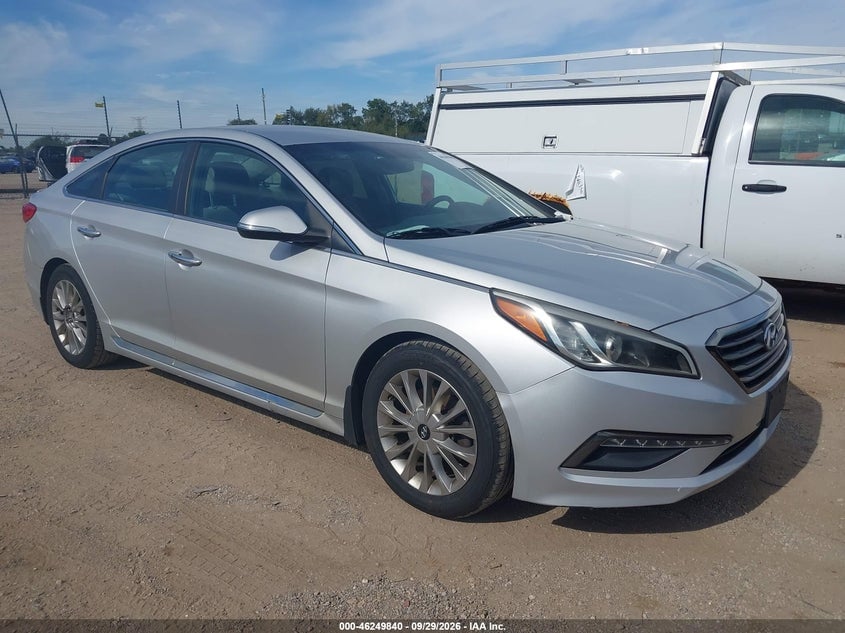 2015 HYUNDAI SONATA LIMITED | 5NPE34AFXFH237940 | UPCARS