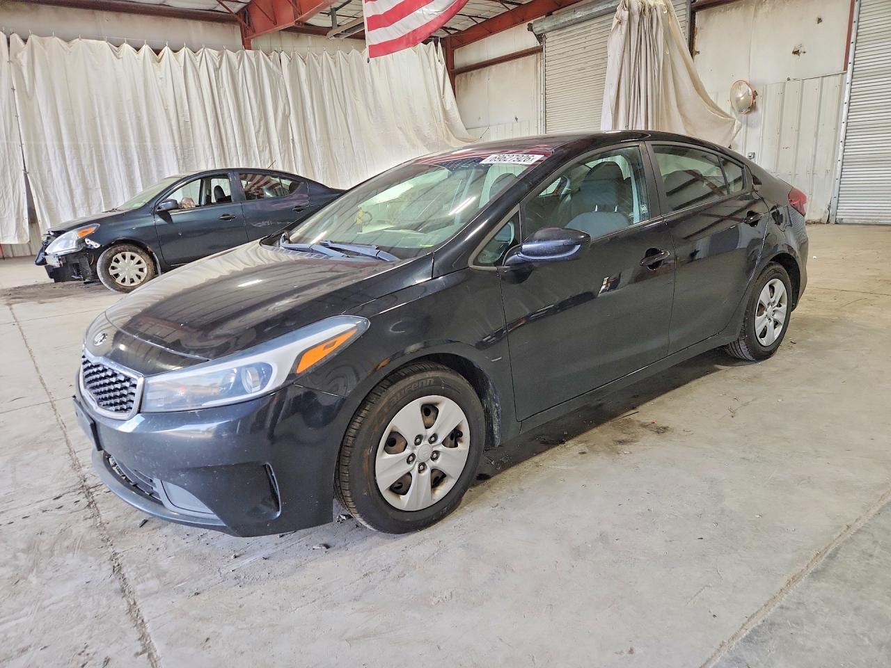 2018 KIA FORTE LX | 3KPFL4A76JE190836 | UPCARS