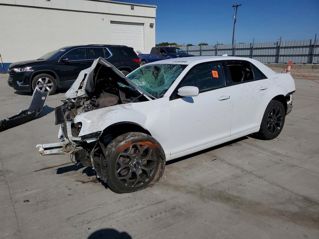 2018 CHRYSLER 300 S | 2C3CCAGG9JH267183 | UPCARS