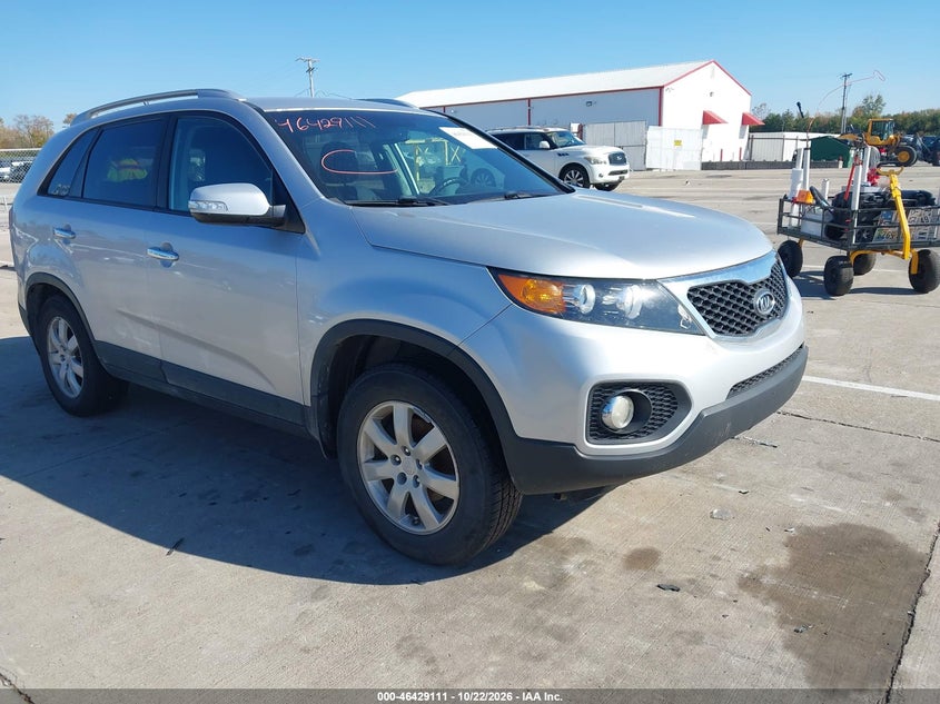 2011 KIA SORENTO LX | 5XYKT4A12BG028801 | UPCARS