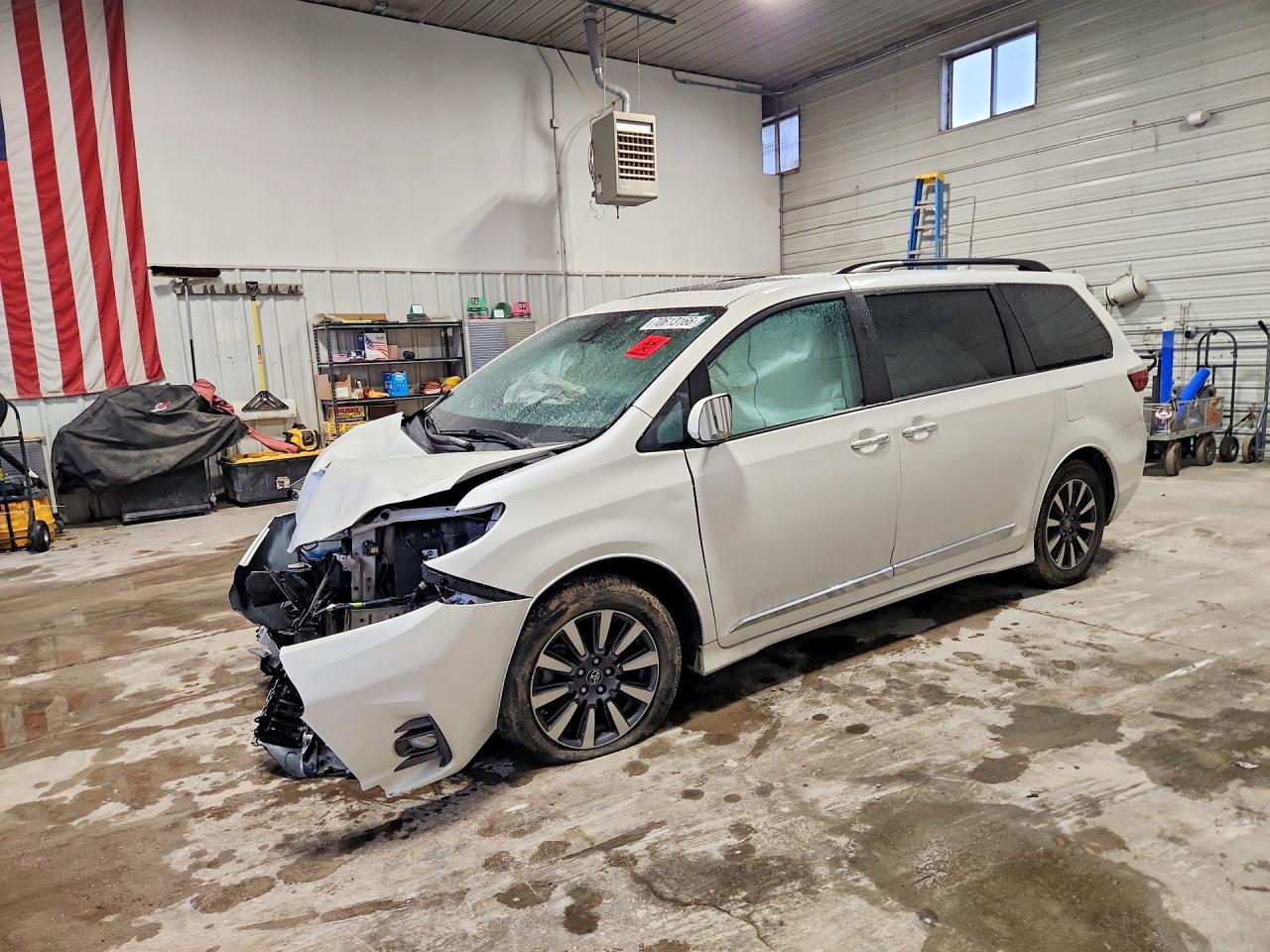2018 TOYOTA SIENNA XLE 7-PASSENGER | 5TDDZ3DC6JS189491 | UPCARS