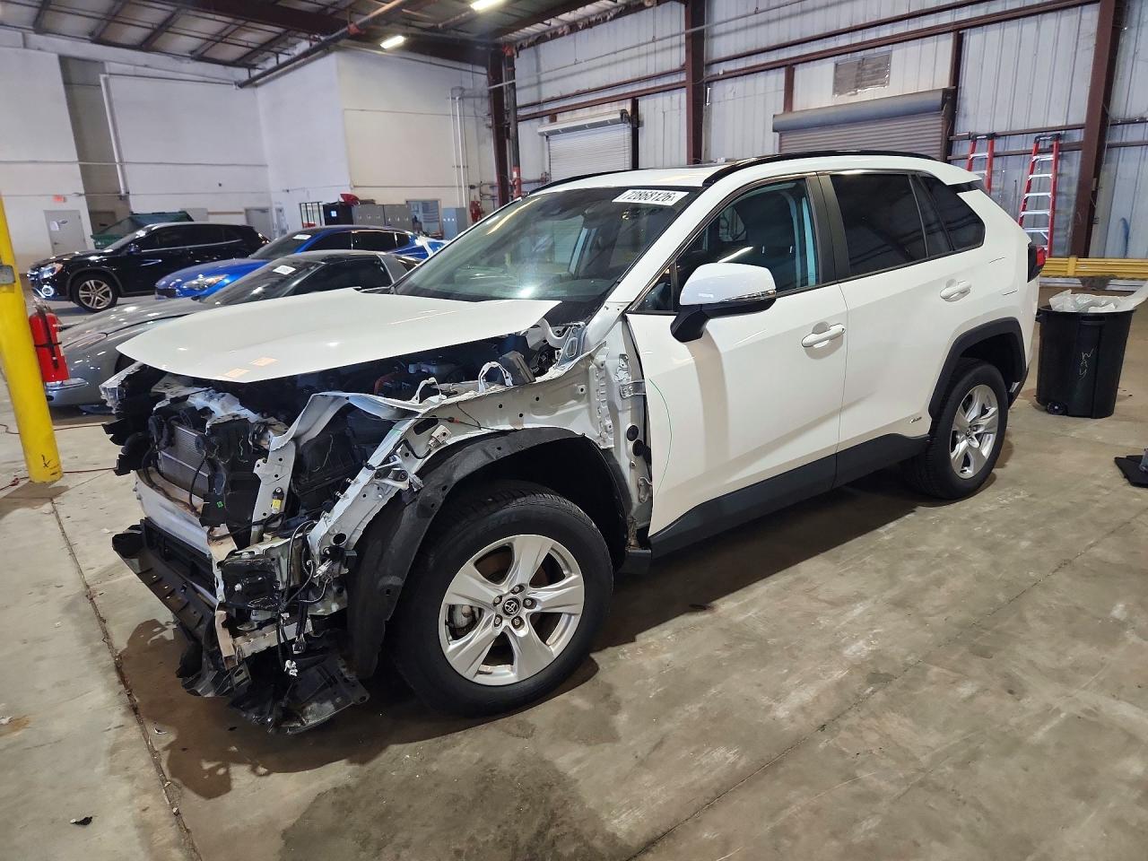 2020 TOYOTA RAV4 XLE | 2T3RWRFV8LW061156 | UPCARS