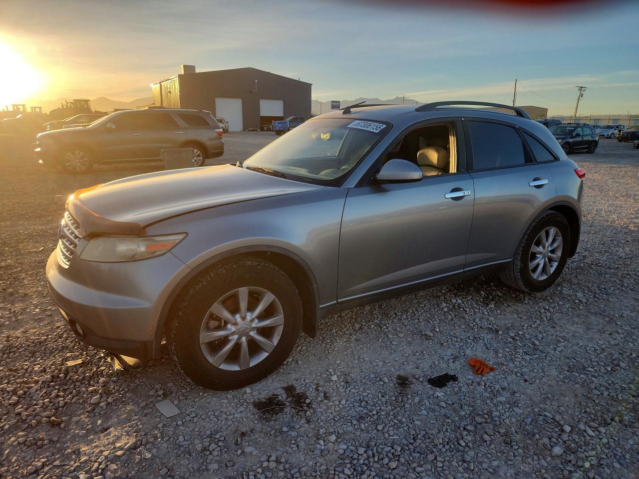 2004 INFINITI FX35 BASE | JNRAS08W54X212588 | UPCARS
