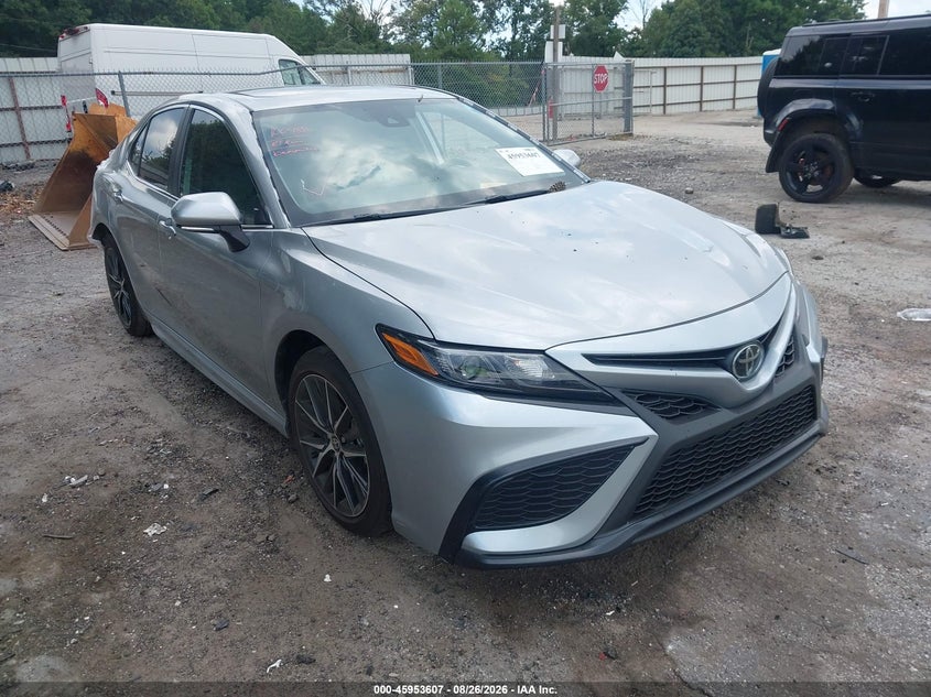 2024 TOYOTA CAMRY SE | 4T1G11AK2RU243893 | UPCARS
