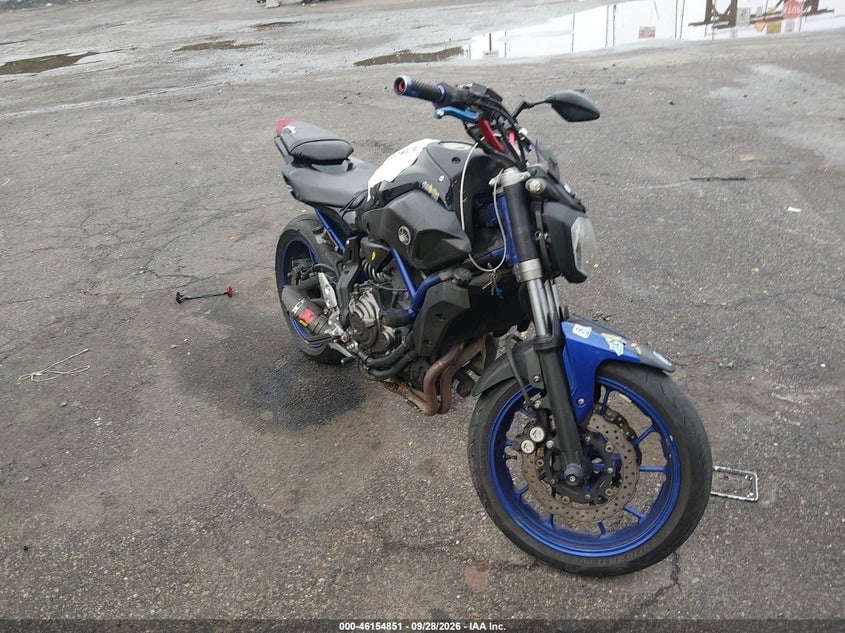 2015 YAMAHA FZ07 | JYARM06E1FA003065 | UPCARS