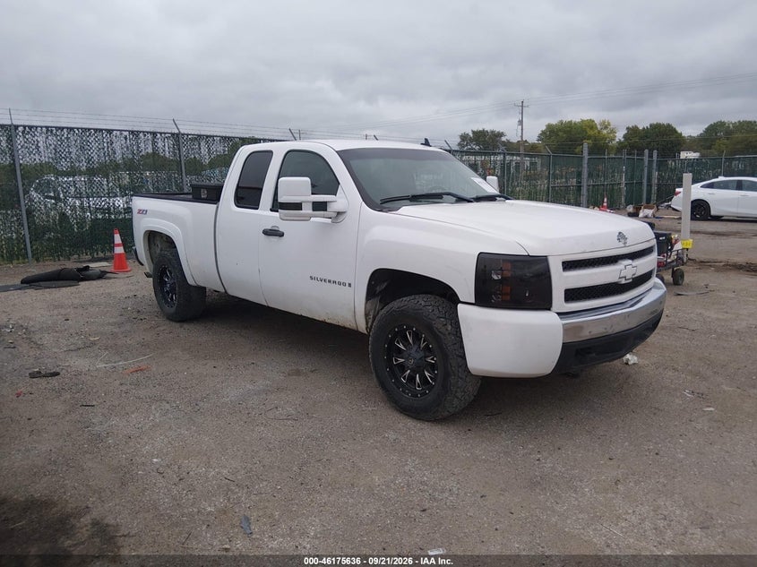 2008 CHEVROLET SILVERADO 1500 LT1 | 1GCEK19028Z156606 | UPCARS