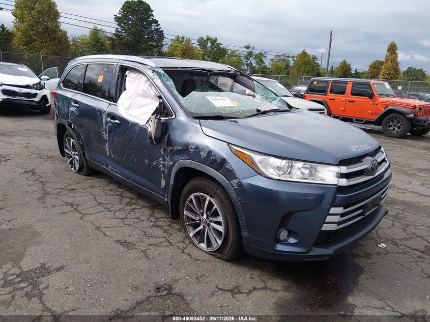 2019 TOYOTA HIGHLANDER XLE | 5TDJZRFH2KS977670 | UPCARS