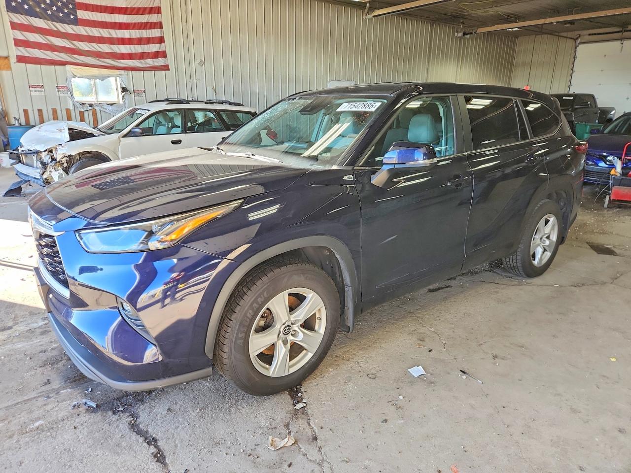 2023 TOYOTA HIGHLANDER LE | 5TDKDRAH0PS021301 | UPCARS