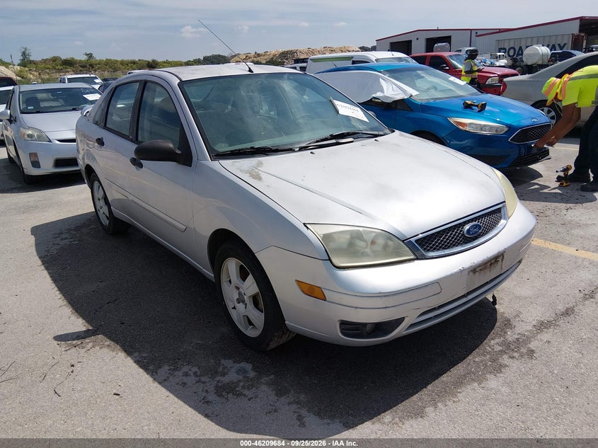 2007 FORD FOCU S/SE/SES | 1FAFP34NX7W225875 | UPCARS